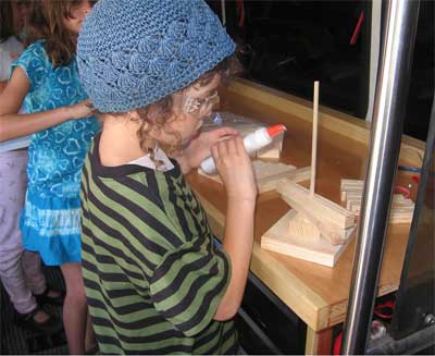 364TWGirlInHatGluing