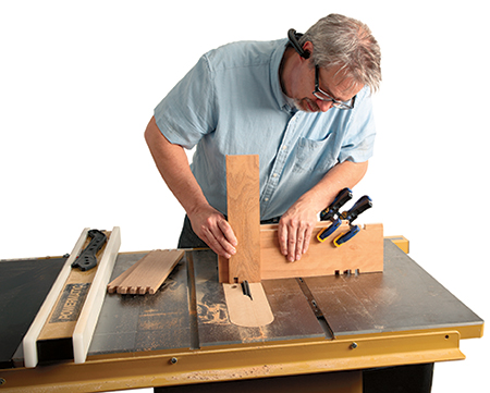Cutting box joints for nightstand drawer construction
