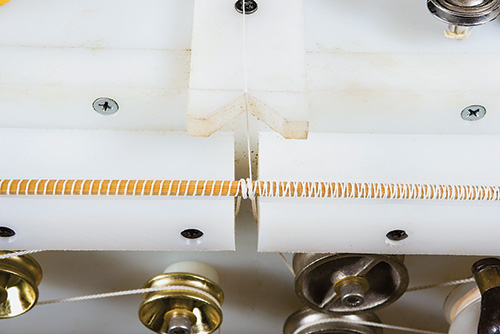 Kite line and pulley system to hold bamboo rod during glue-up
