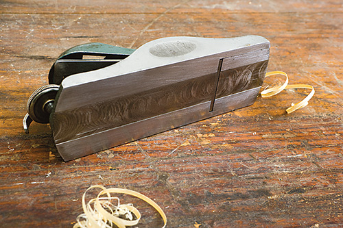 Block plane with rod making groove