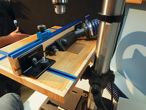 Adjustment knobs on drill press table