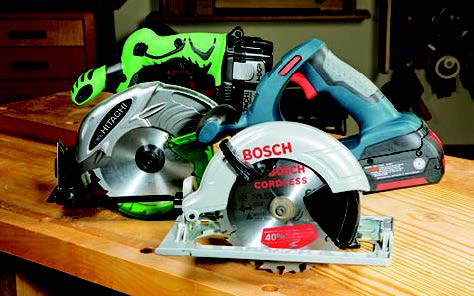 The upright handle position when compared with other test saws is one of the CCS180K’s stronger features.