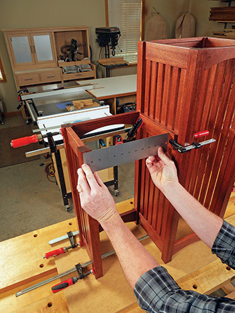 Measuring out front rail for plant stand