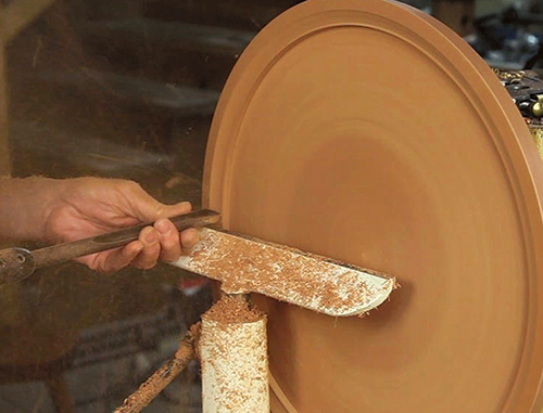 Creating lip on candlestand tabletop