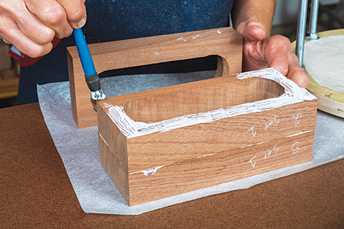 Creating laminated box body