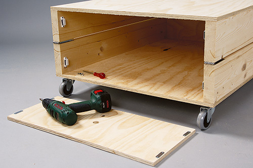 Attaching headboard panel on convertible coffee table bed with magnetic catches