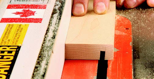 Cutting groove for dust collection cart cleats