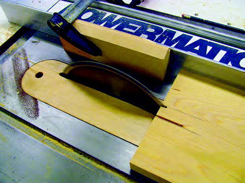 Cutting notches or joining bench leg to seat stretcher