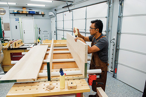 Biscuit jointing tabletop parts together