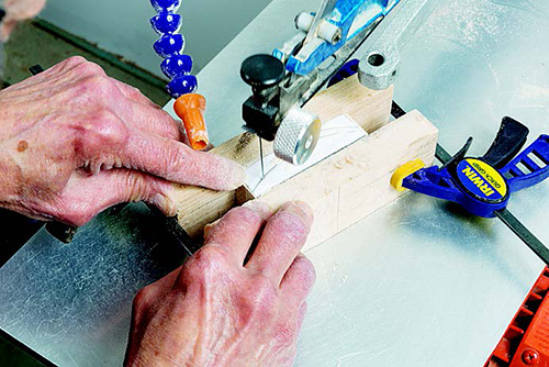 When cutting larger petals, stabilize the blanks with blocks and clamps. Downward finger pressure will control tendencies to jump or bounce.