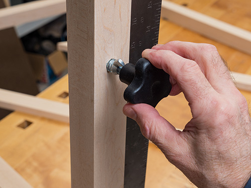 Installing adjustment knob to folding bike rack