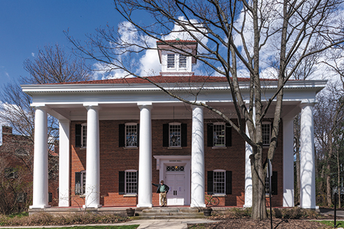 Example of Grecian-style columns on a building