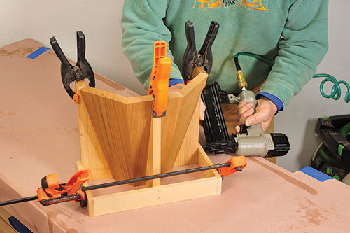 Adding cradle bottom to garden planter