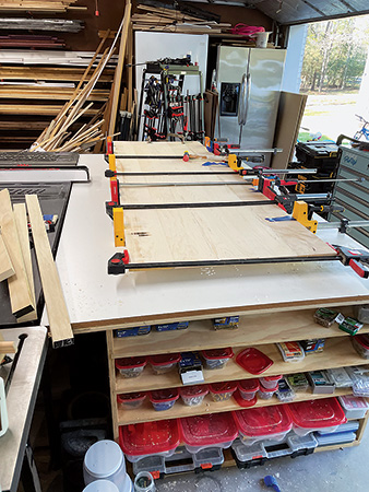 Gluing together parts for tall table tabletop