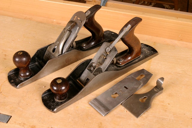 Classic Bailey #05 (foreground); classic Bedrock #605 (back). Both made during the 1920s.