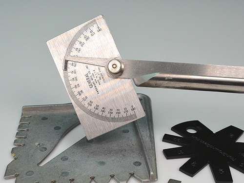 Protractor for determining turning tool grind angle
