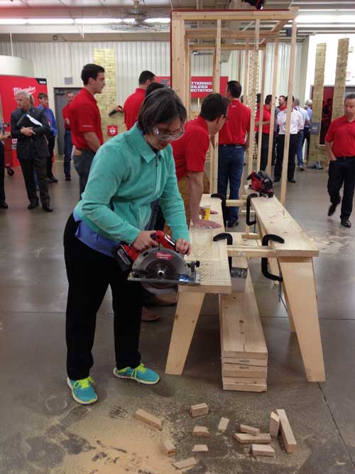 JoannaWithSawAndOffcuts