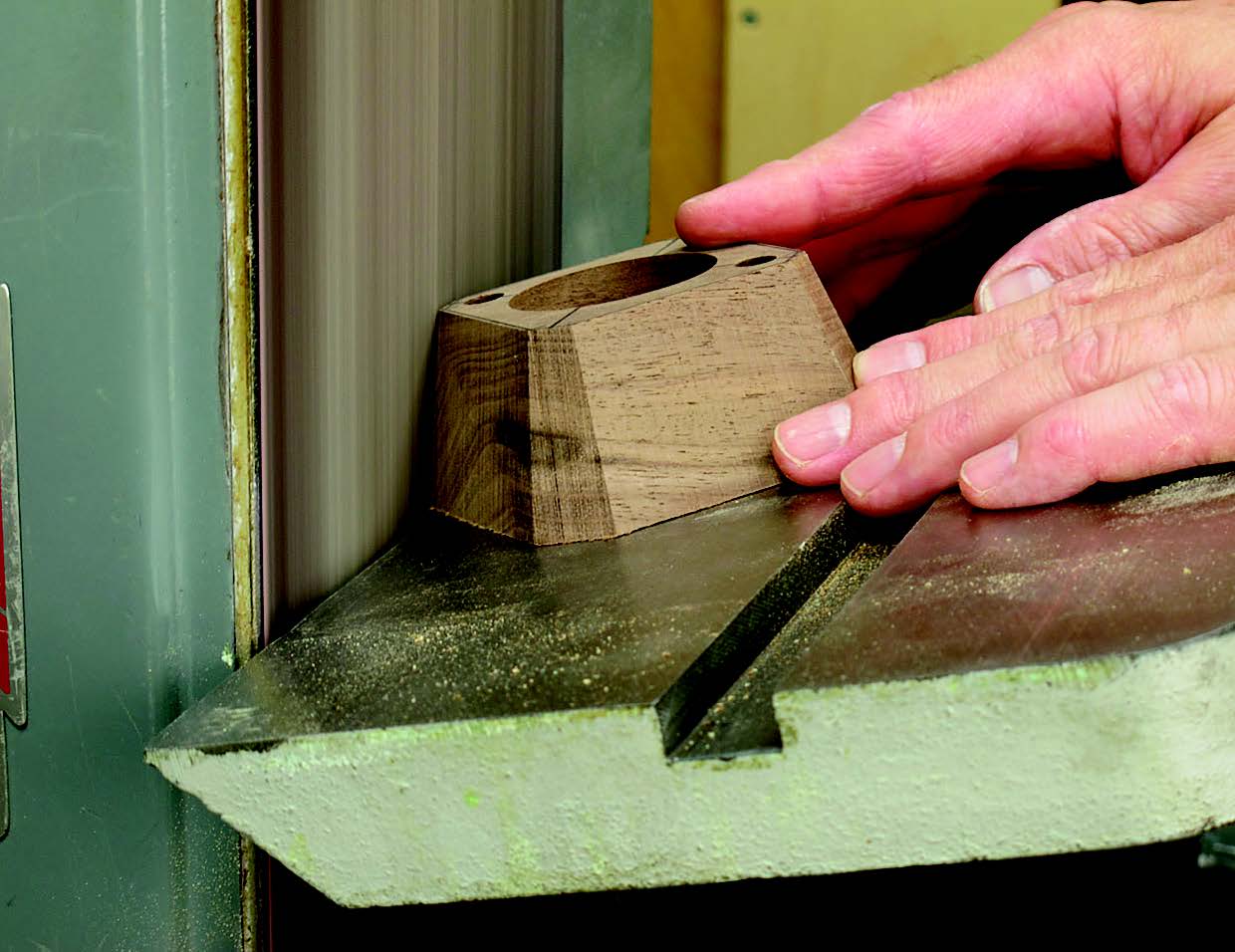 Rounding out keepsake box corners on belt sander