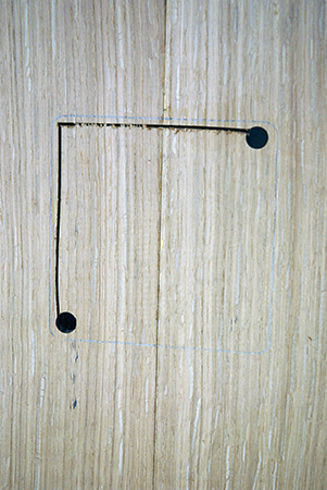 Jigsaw cut layout lines