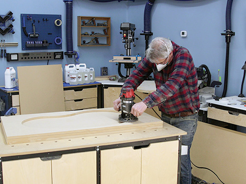 Routing interior of epoxy pour mold