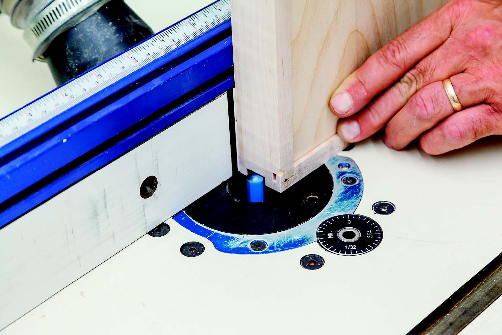 Cutting drawer grooves for jewelry box drawer box