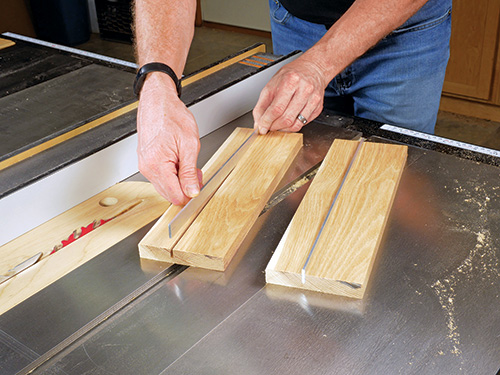Simple aluminum bars for seating drawer