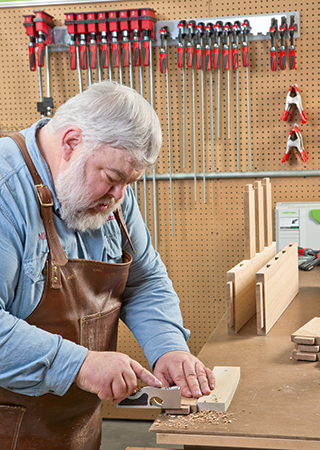 Fine planing to shape tenon part
