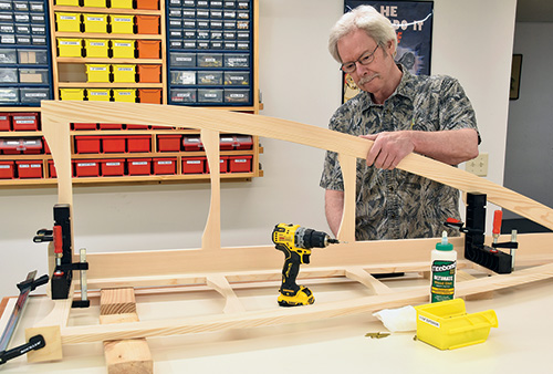 Test fitting base assembly of plant stand