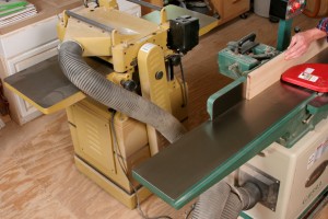 ROUGHING IT 3 Whatever size machines you buy, here's the Dynamic Duo that puts in the driver's seat for surfacing. With a jointer and planer, your lumber-buying options are wide open.