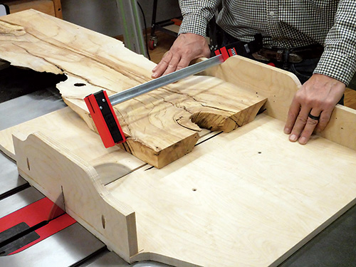 Table saw sled for cutting ends of coffee table