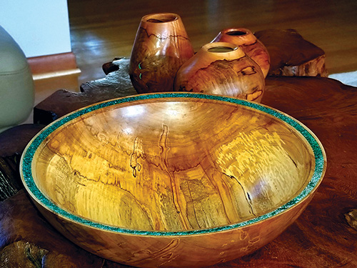 Turned bowl with green rim