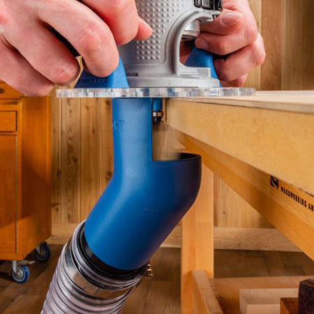 Using an edge-routing dust port