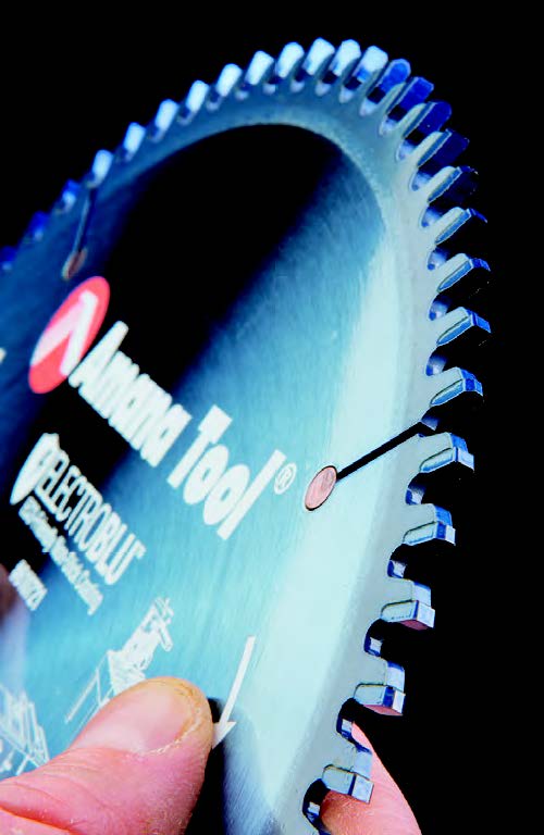 A quality blade coating isn’t just eye candy — it’s a functional component that reduces pitch deposits, corrosion and heat buildup.