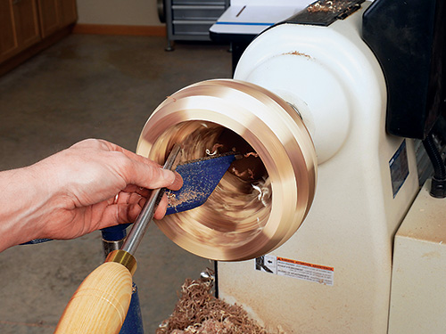 Forming interior portion of segmented bowl