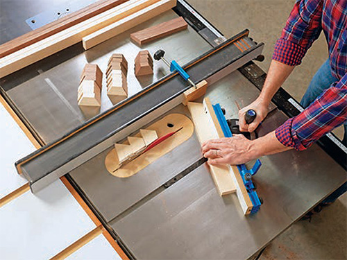 Cutting segmented bowl parts with miter sled