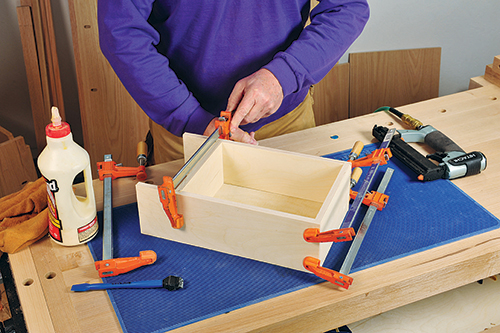 Gluing up drawer box for use in storage bench