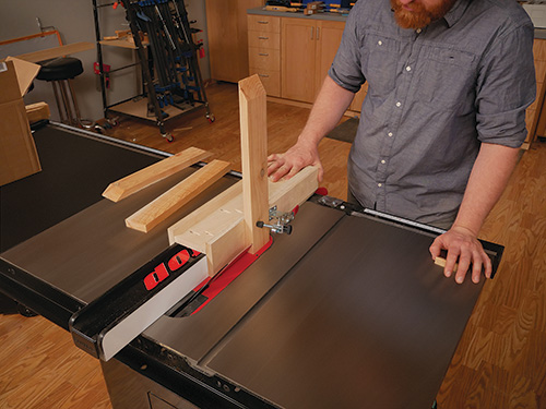 Using table saw to cut out table apron joinery