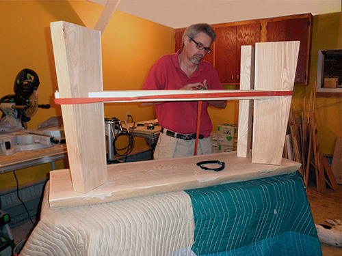 Set fitting sofa table leg stretchers with band clamp