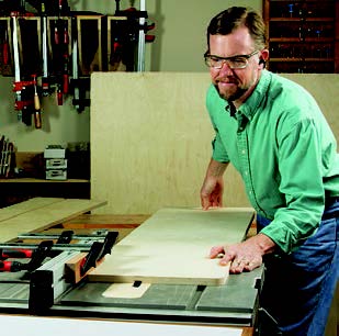 Cutting dadoes in panel with a table saw