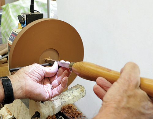 Adding recess to bottom of trivet for rechucking