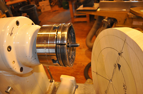 Screw in jaw chuck to help hold seat for turning