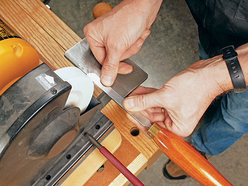 Sharpening down scraper to use as a reamer