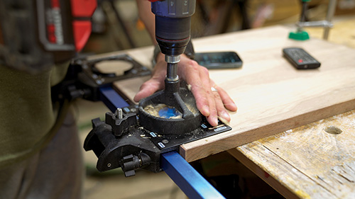 Cutting hole for European hinge installation