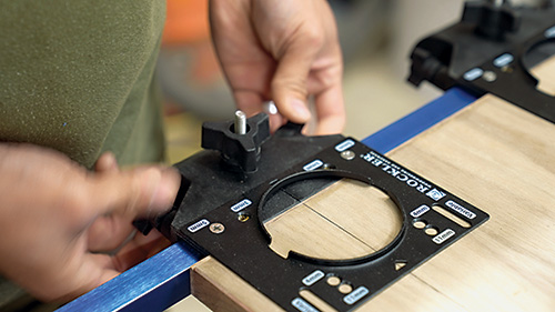 Setting up concealed hinge drilling jig