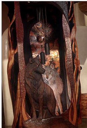 n318TWWolfClockDetail