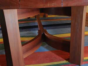 n348RedwoodTableDetail