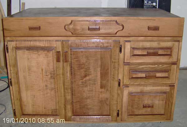 workbench1 Workbench & Storage Cabinet 1